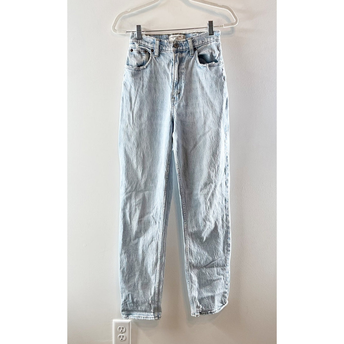 Abercrombie & Fitch Ultra High Rise 90's Straight Jeans Light Blue 27 / 4