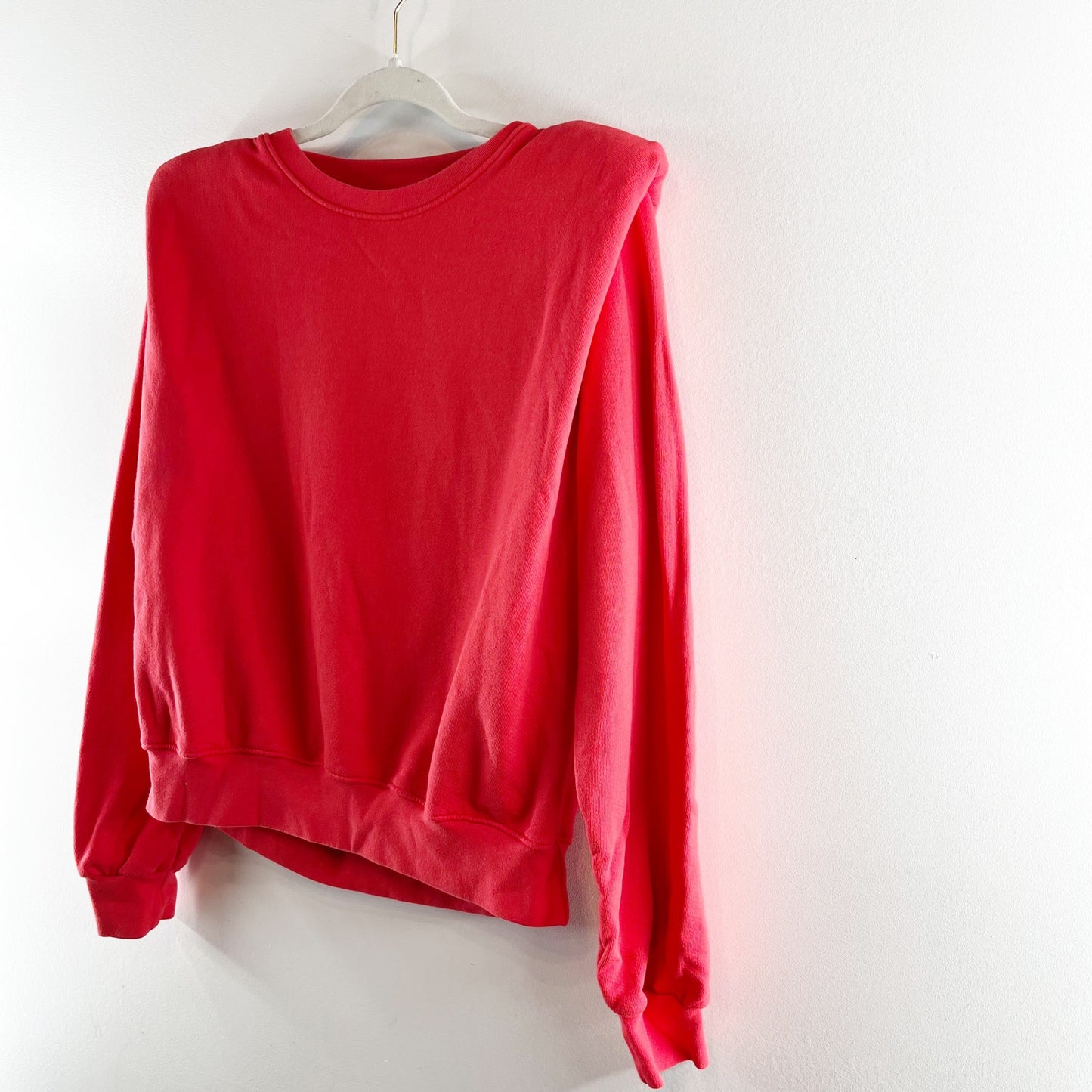 Sundry 100% Cotton Long Sleeve Padded Shoulder Crew Neck Fleece Sweatshirt Red