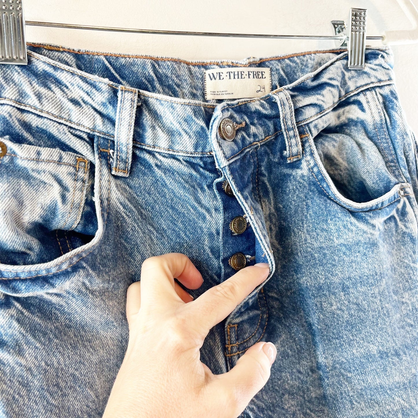 Free People Good Luck Mid-Rise Denim Barrel Jeans Ultra Light Beam 24