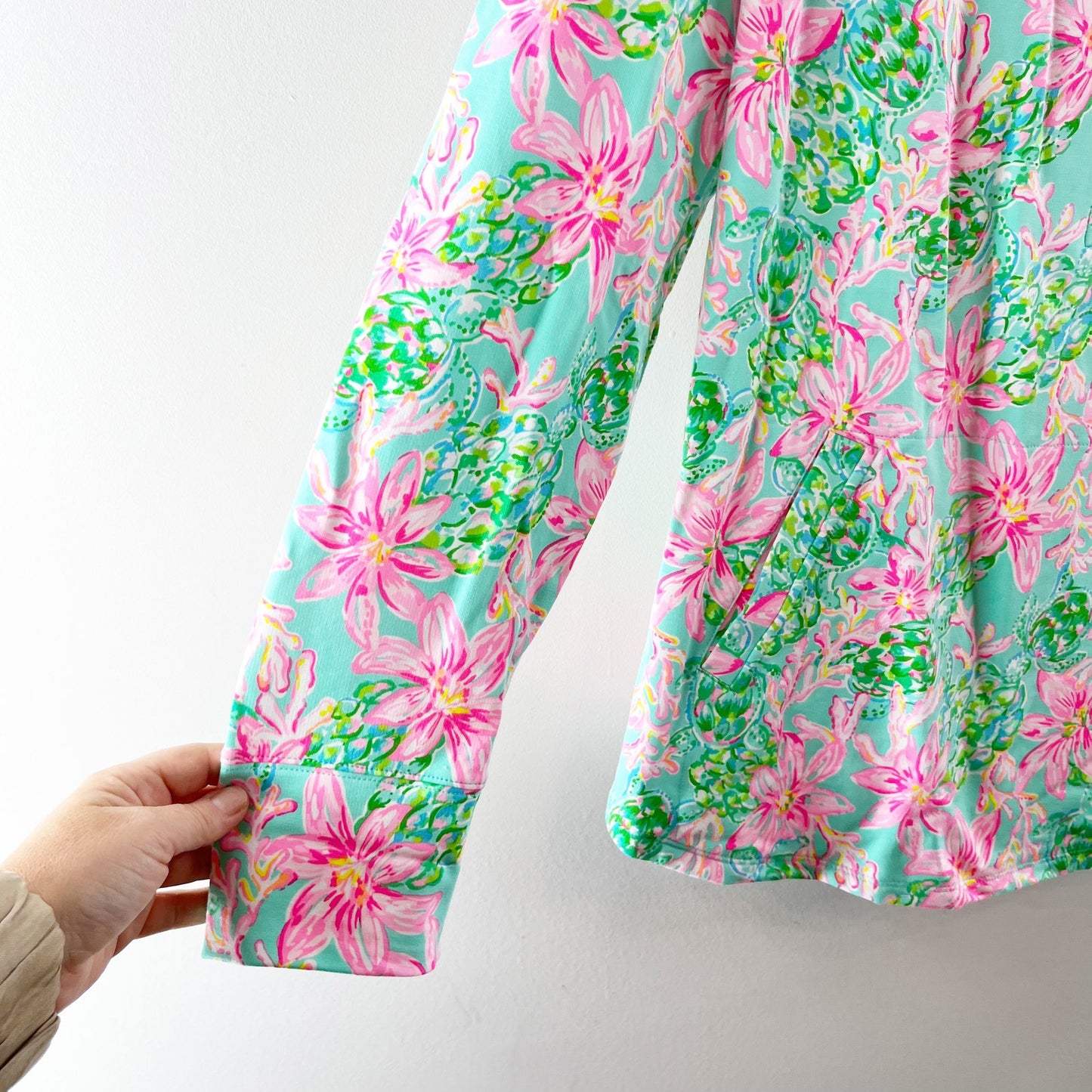 Lilly Pulitzer UPF 50+ Skipper Popover Floral Pullover Sweatshirt Surf Blue XL