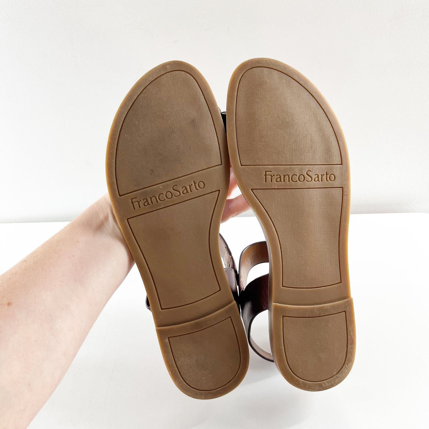 Franco Sarto Geranio Leather Toe Ring Flat Sandals Brown 7.5