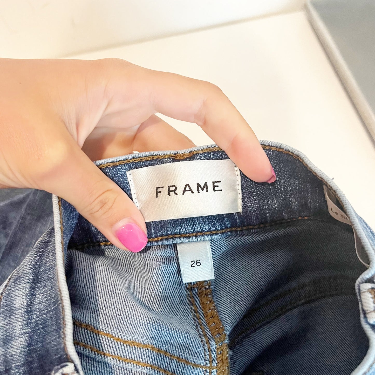 FRAME Le Slim Palazzo Mid Rise Wide Leg Jeans in Canals Blue 26 / 2