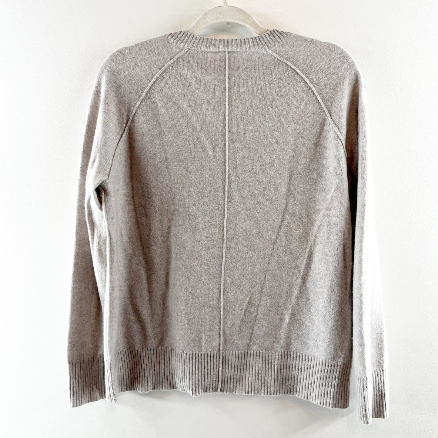Intermix 100% Cashmere Long Sleeve V Neck Pullover Knit Sweater Gray Small
