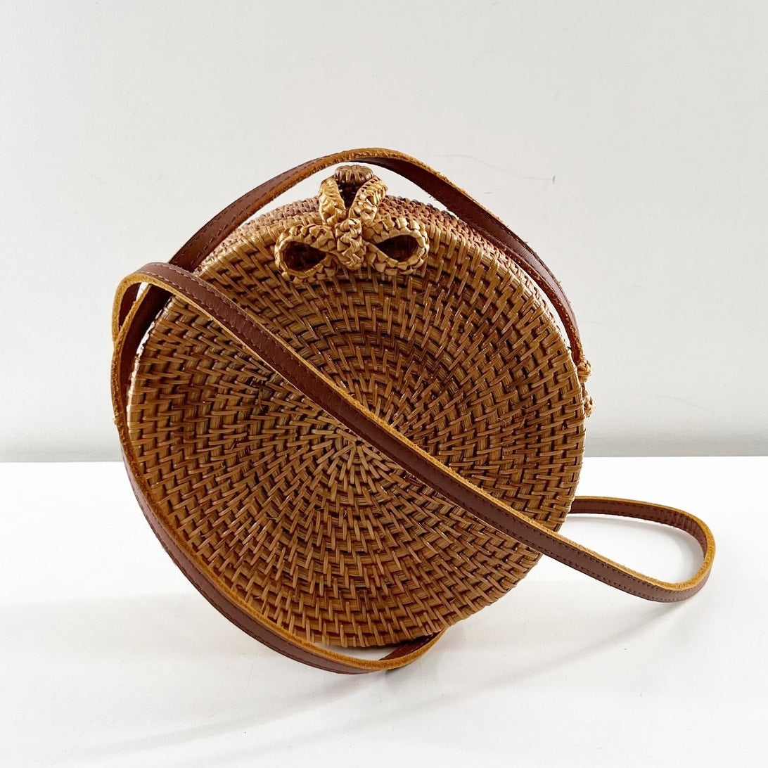 Handwoven Crossbody Palm Straw Rattan Roundie Boho Bag with Leather Strap