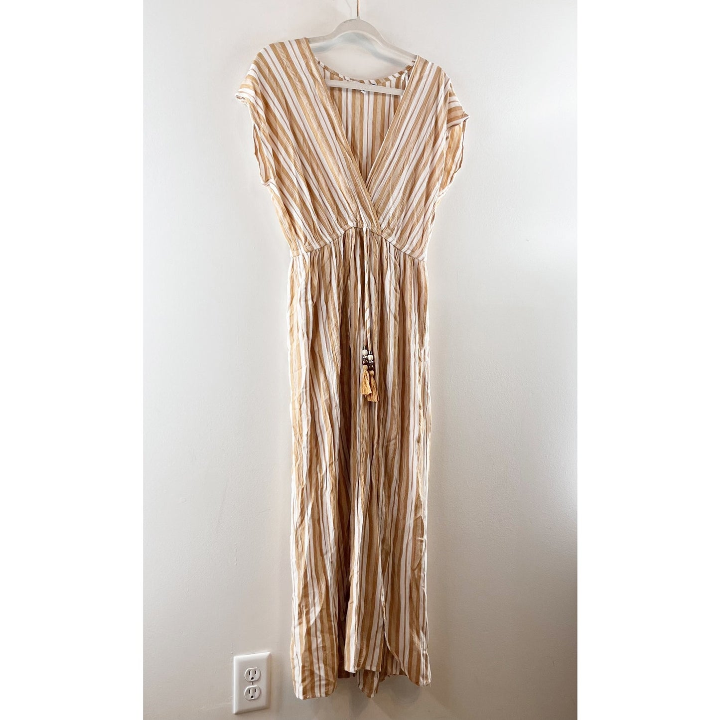 Blue Island Short Sleeve V Neck Striped Slit Cover Up Maxi Dress Tan White M