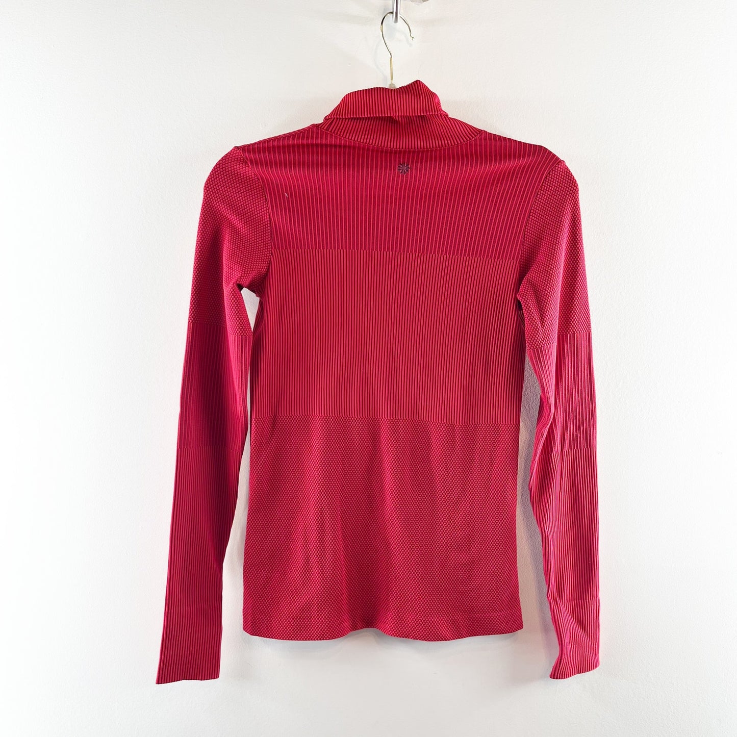 Athleta Flurry Striped Long Sleeve Thumbhole Turtleneck Base Layer Top Red XS