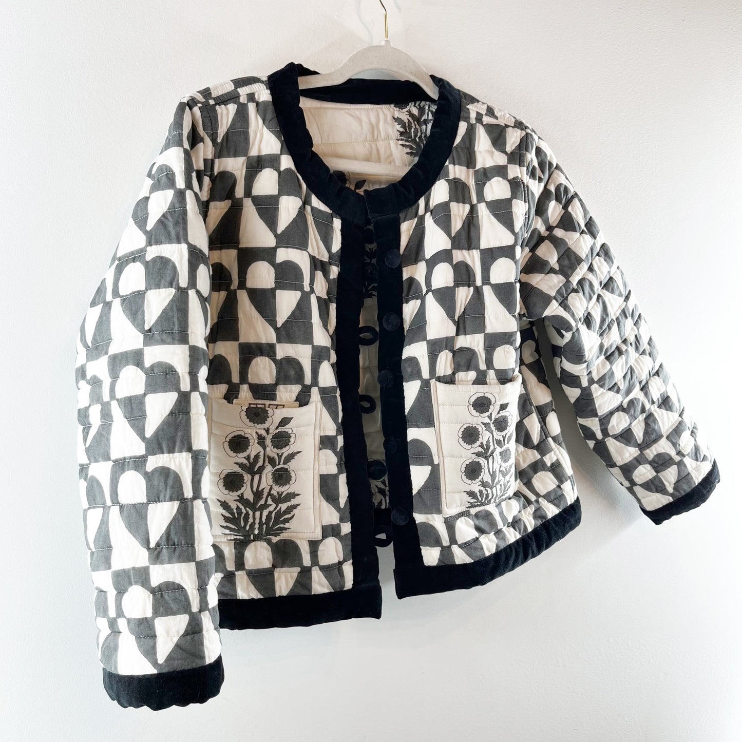 SZ Blockprints Poppy Reversible Quilted Heart Jacket Black White Small