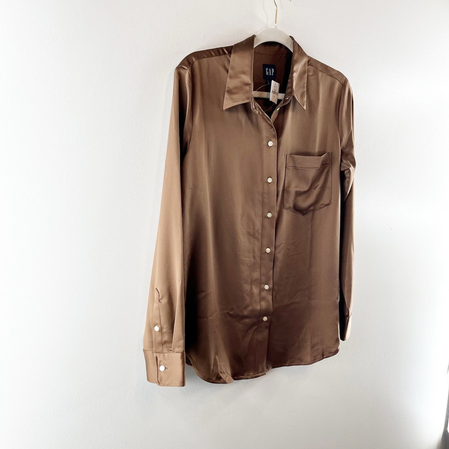 Gap Satin Long Sleeve Chest Pocket Collared Button-Up Shirt Cozy Brown Small