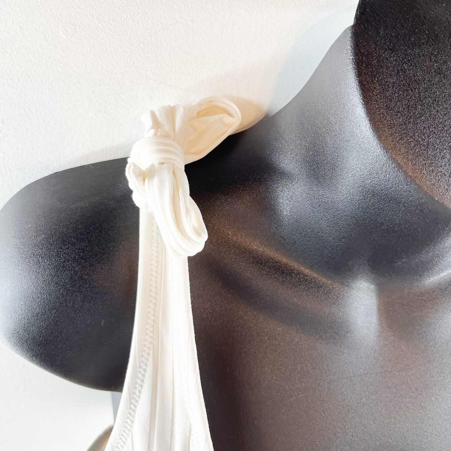 Shade & Shore Ribbed Plunge V Neck Tie Strap One Piece Bathing Suit White Medium