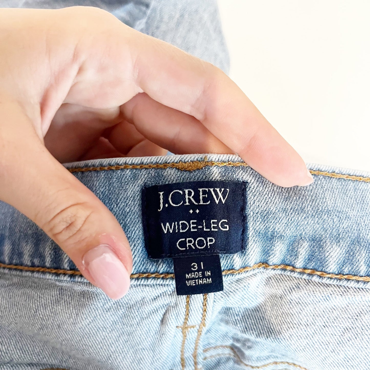 J. Crew Wide-Leg Cropped Jeans in All-Day Stretch Blue 31 / 12