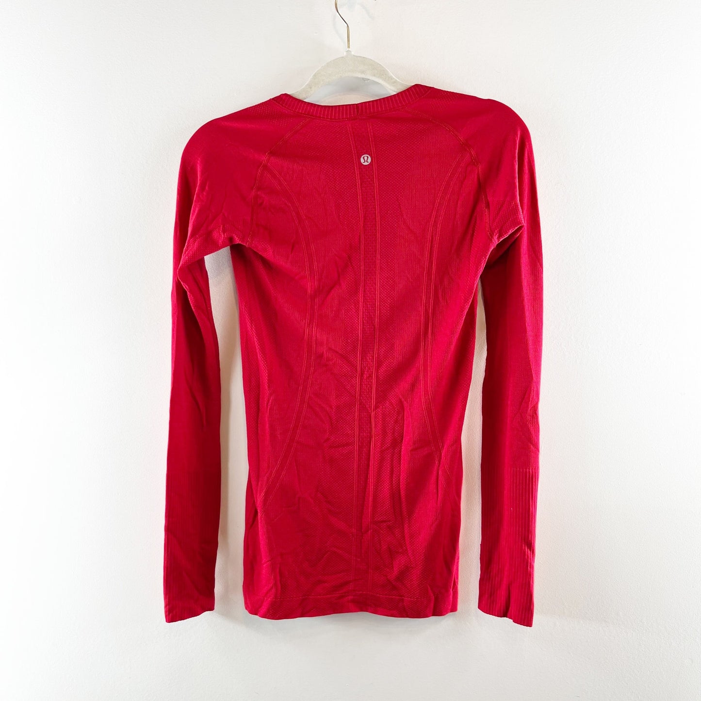 Lululemon Athletica Swiftly Tech Long Sleeve Crew T-Shirt Top Flamenco Red 6
