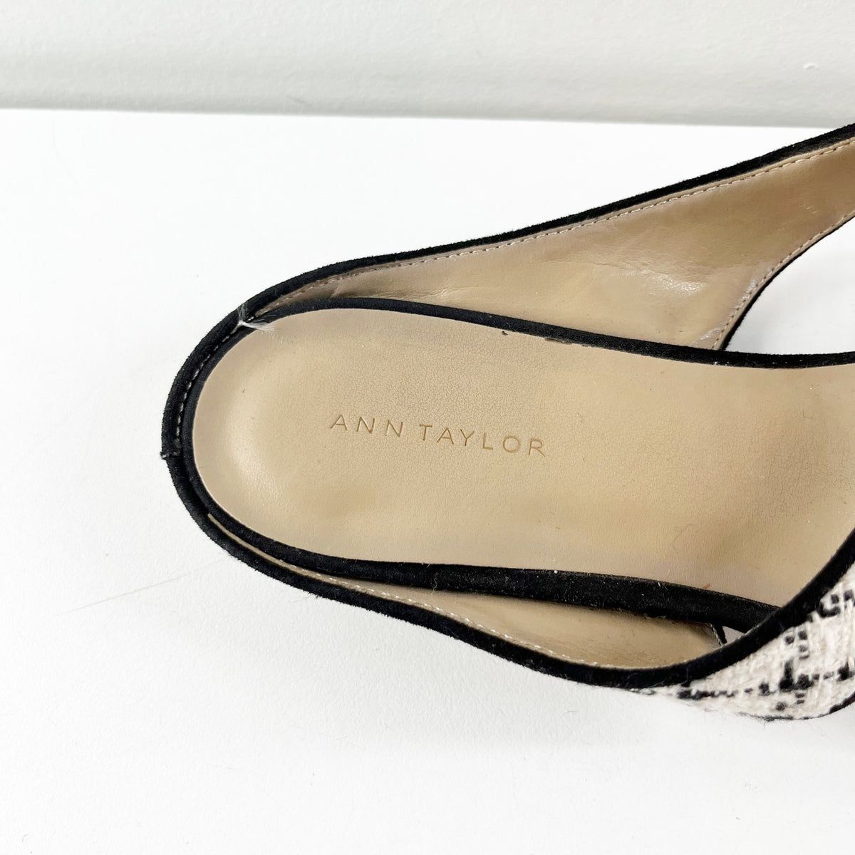 Ann Taylor Tweed Mary Jane Mule Flats White Black 9.5