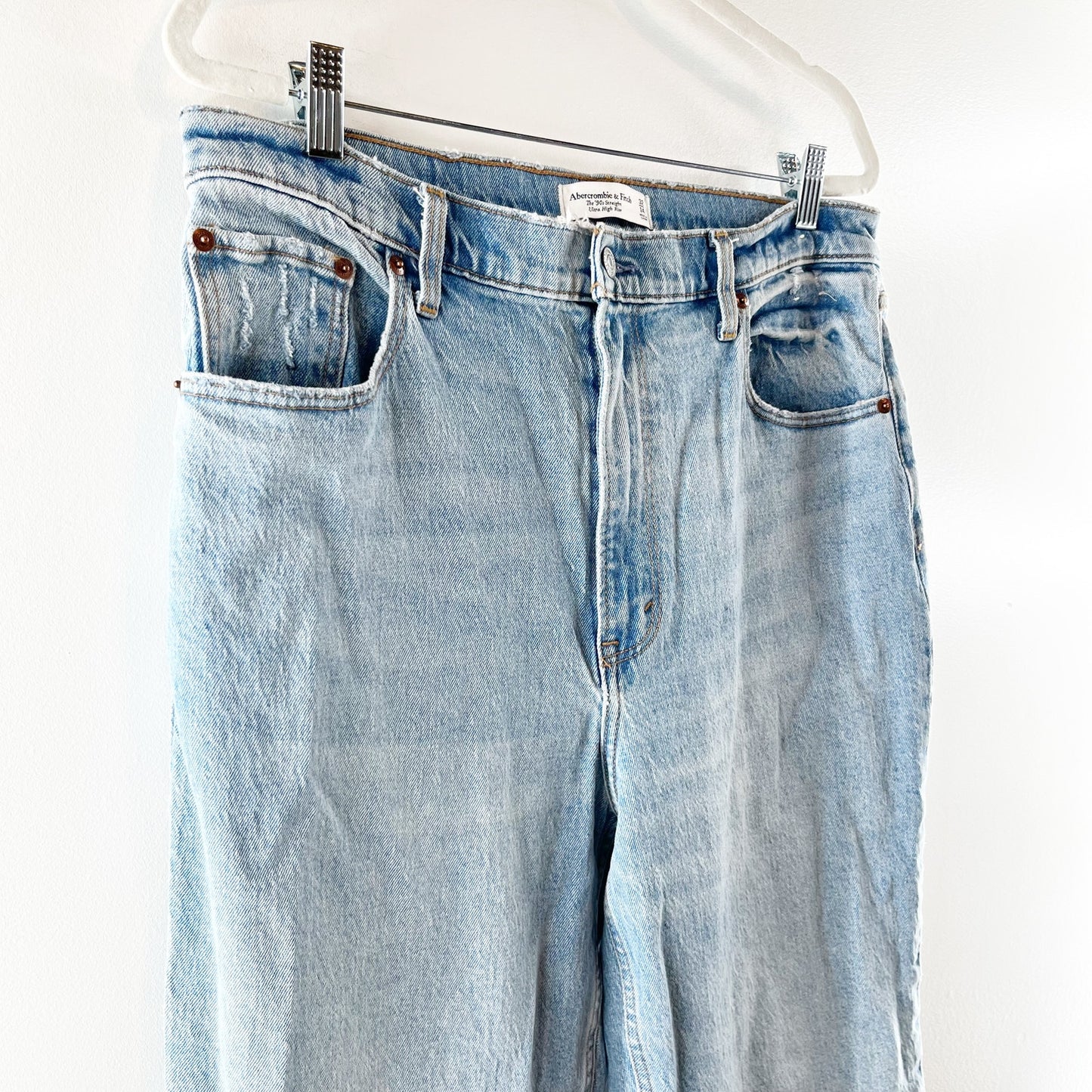 Abercrombie The 90's Straight Leg Ultra High Rise Slit Hem Jeans Blue 32 / 14 L