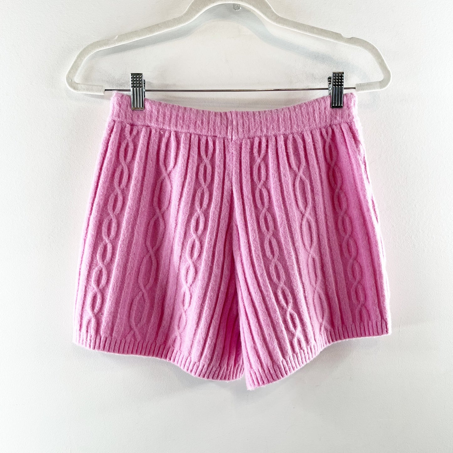 Alo Cable Knit Winter Bliss Short Candy Heart Pink Small