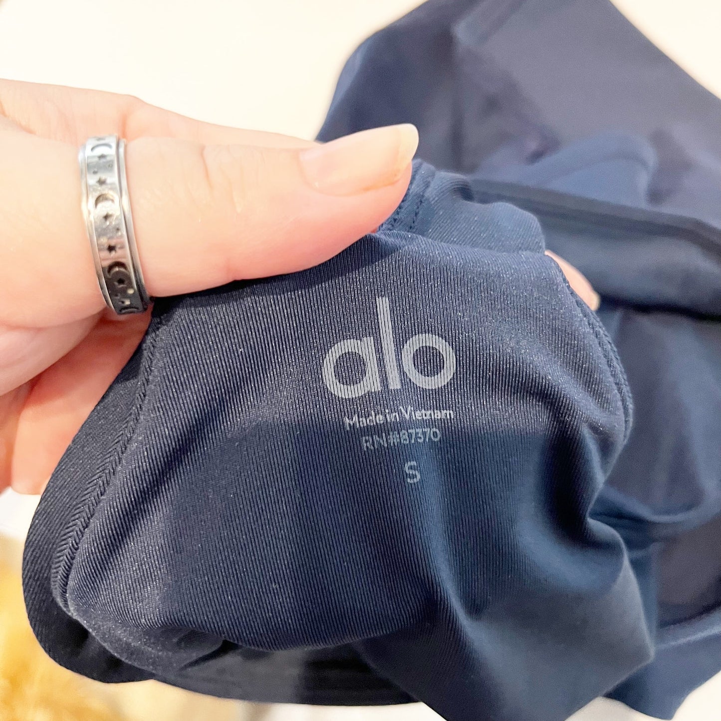 Alo Airbrush Real Bra Tank Crop Tank Top Navy Blue Small
