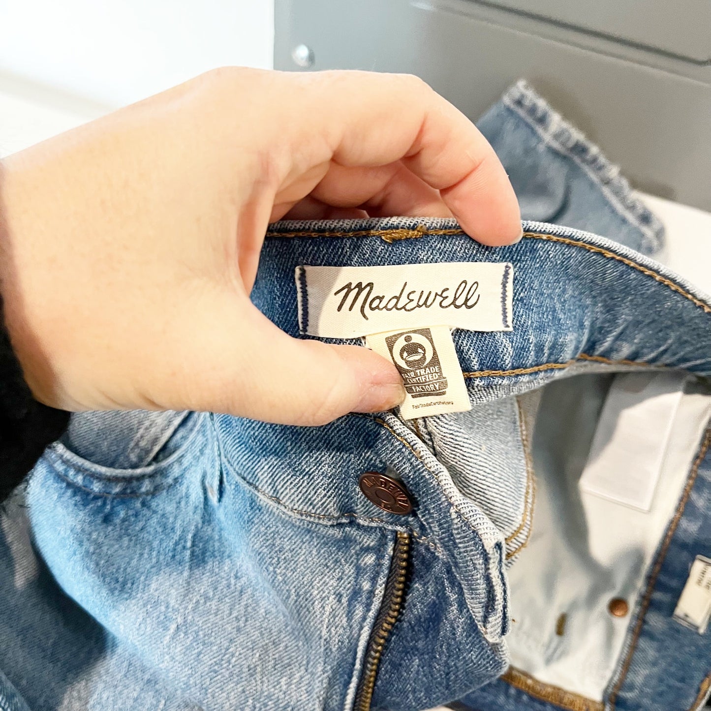 Madewell Perfect Vintage Cropped Jeans in Clymer Wash Blue 29 / 8