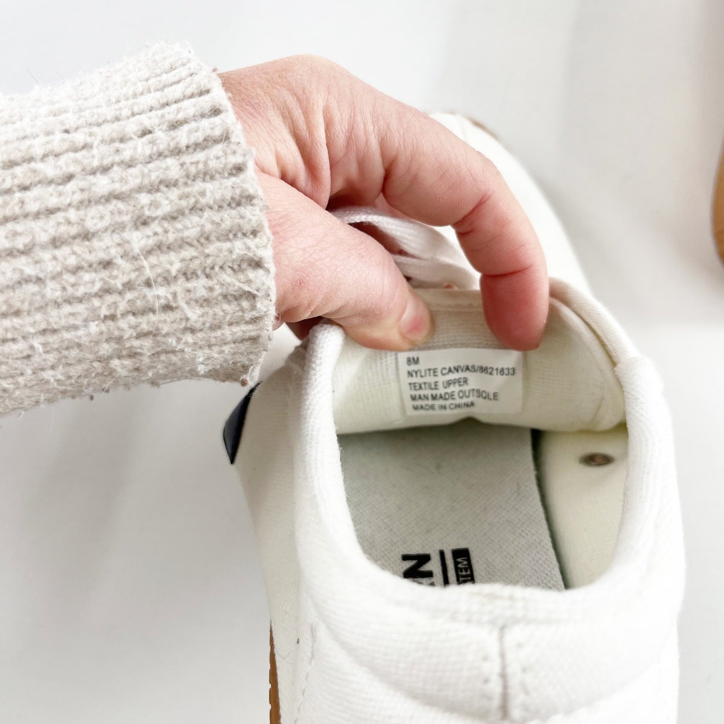 Tretorn Nylite Canvas Lace Up Low Top Sneakers White Navy Blue Gum 8