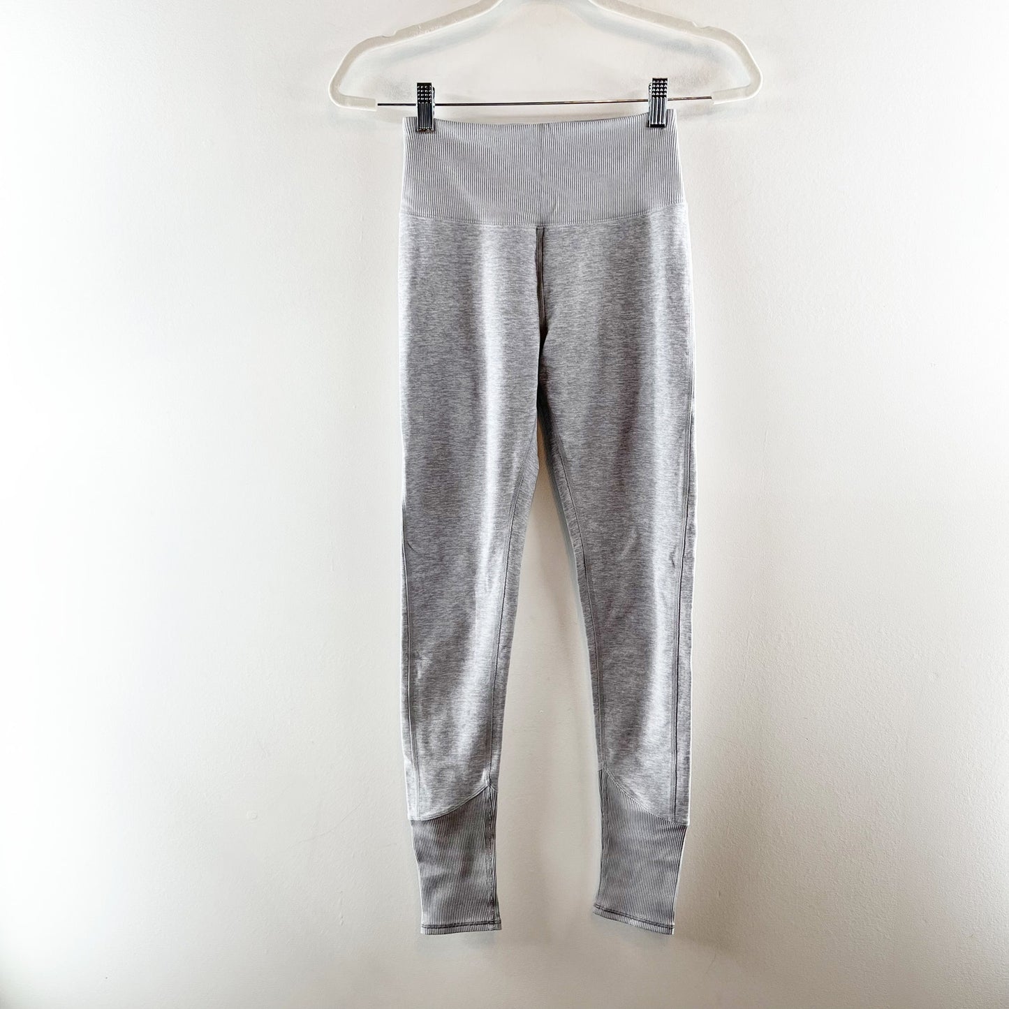 Alo Yoga High-Waisted Alosoft Lounge Leggings Athletic Heather Grey Small