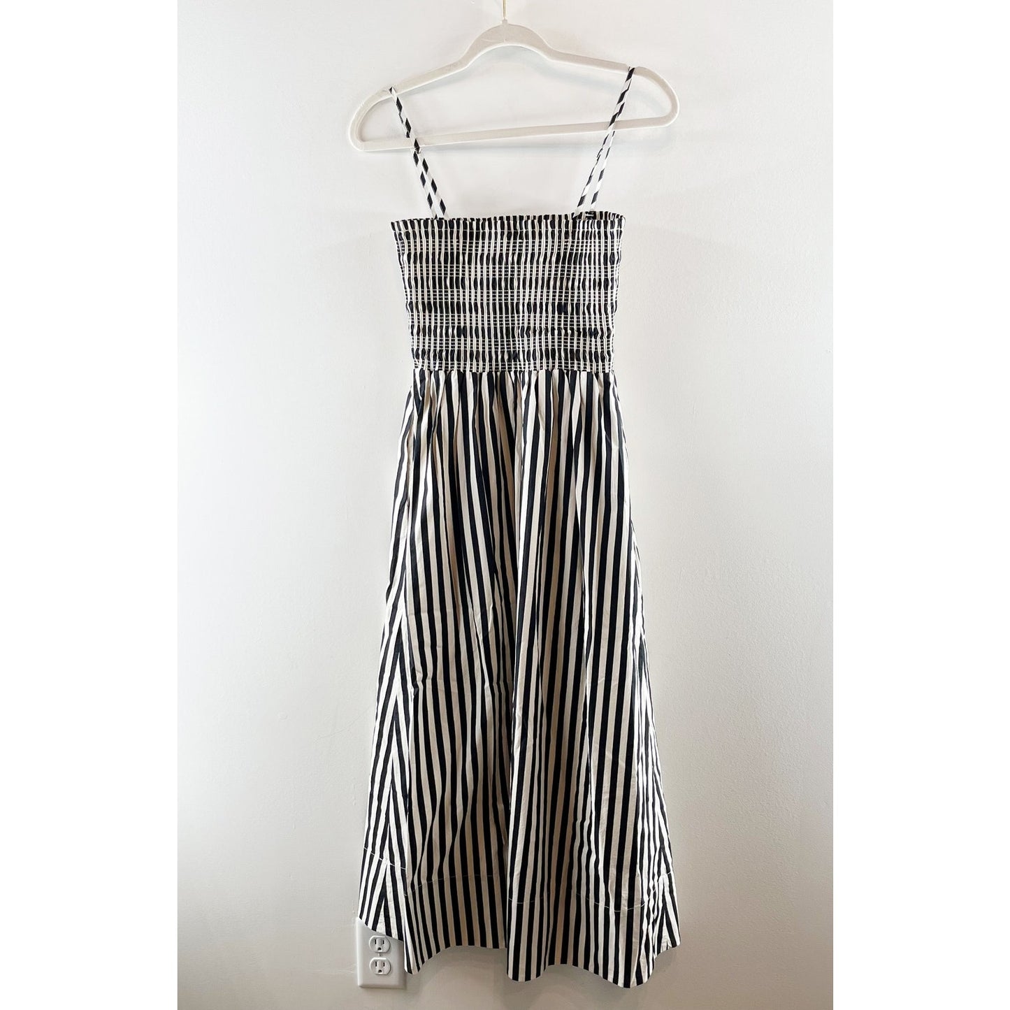Evereve Cecilia Striped Sleeveless Smocked Maxi Dress Black White Medium