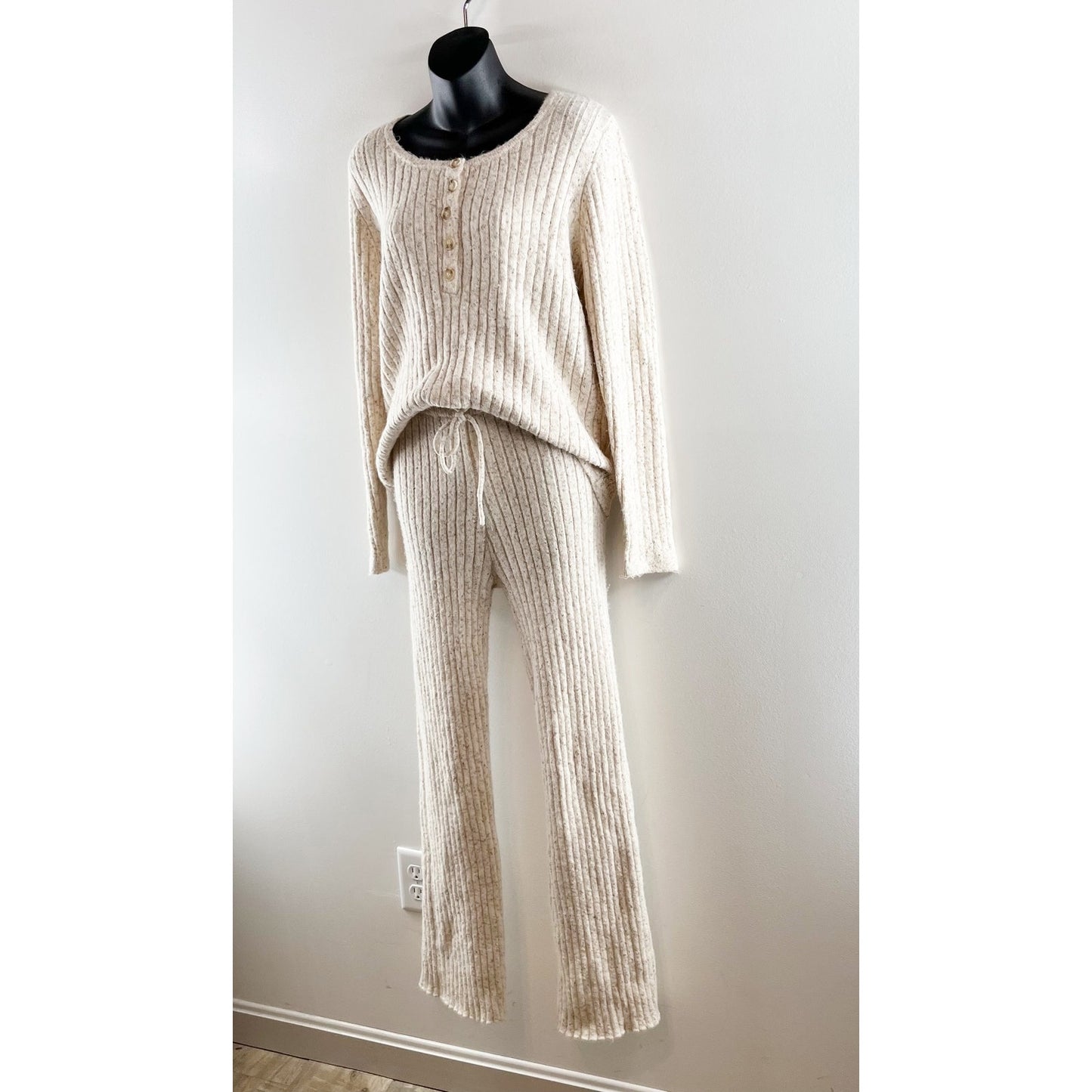 Heartloom Nikita Pant & Lilah Sweater Loungewear 2 Piece Set Oat Medium / Large