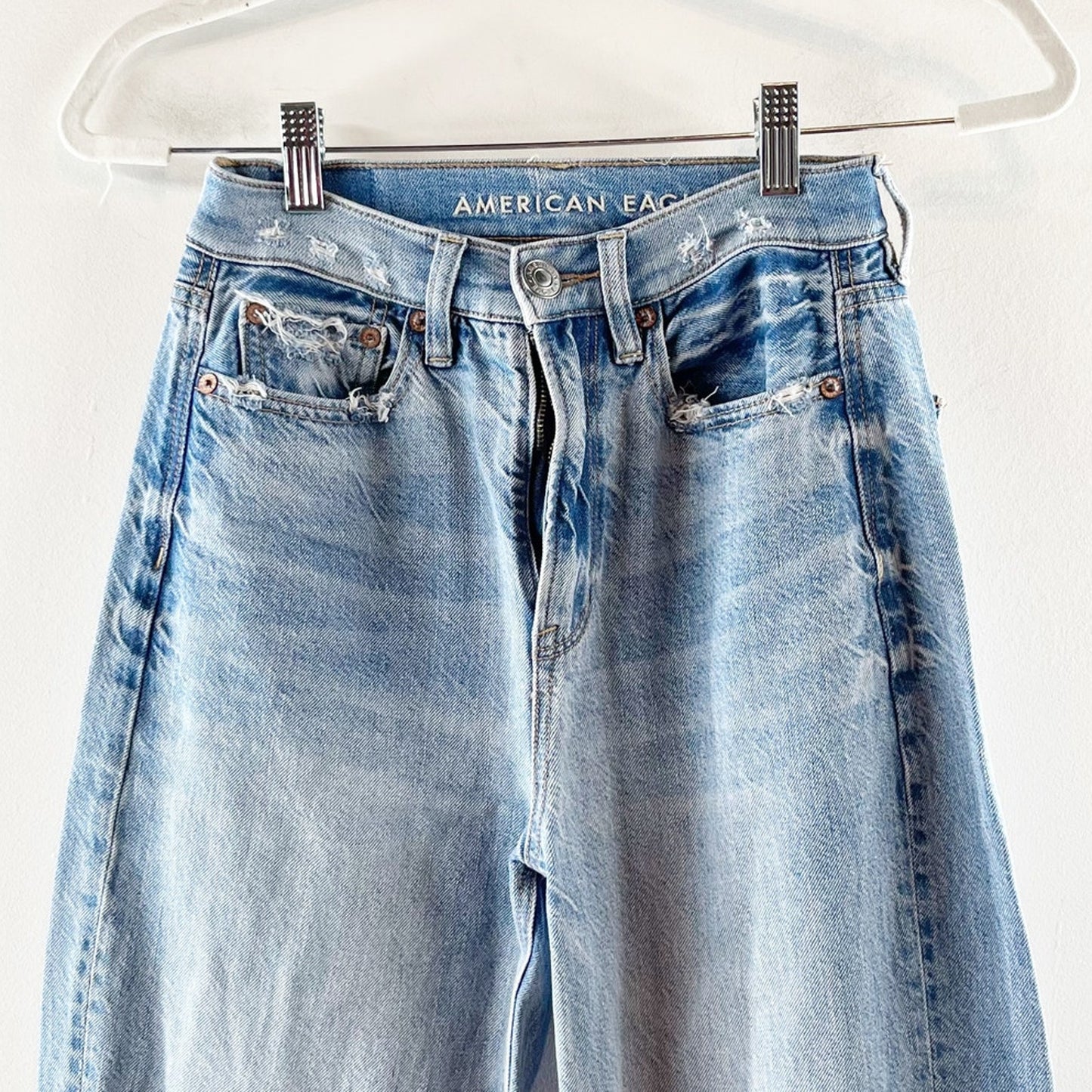 American Eagle Classic Cotton Denim Relaxed Tapered Baggy Jeans Powder Blue 00