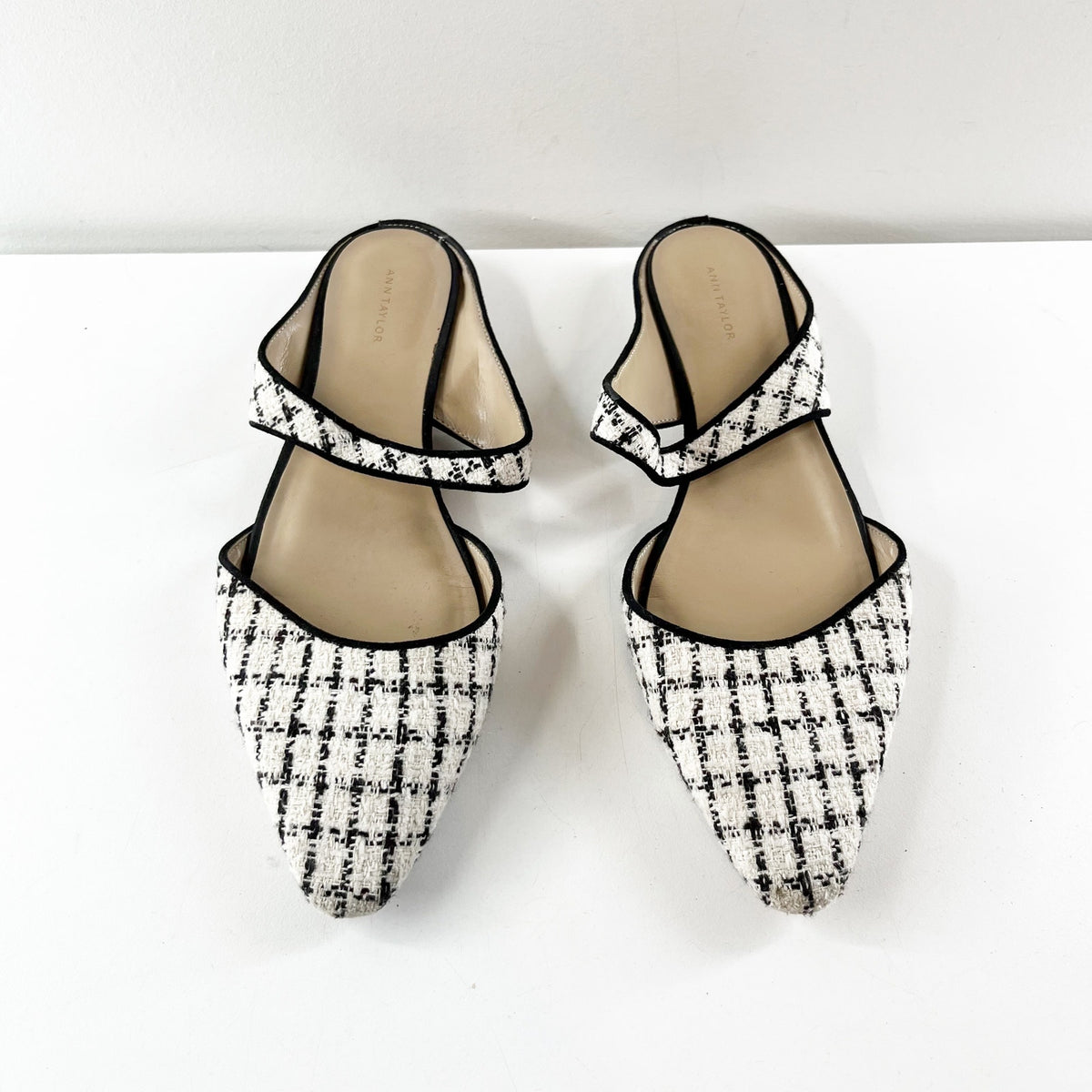 Ann Taylor Tweed Mary Jane Mule Flats White Black 9.5