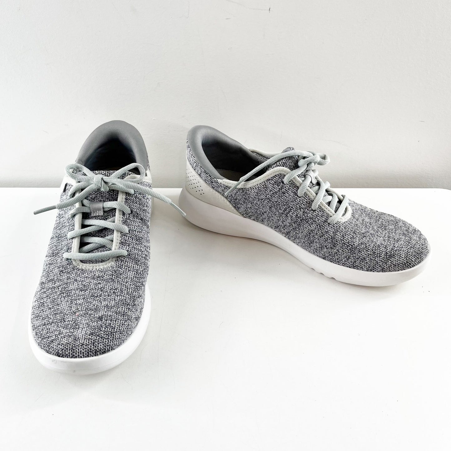 Kizik Madrid Eco Knit Low Top Walking Sneakers Heathered Gray 8