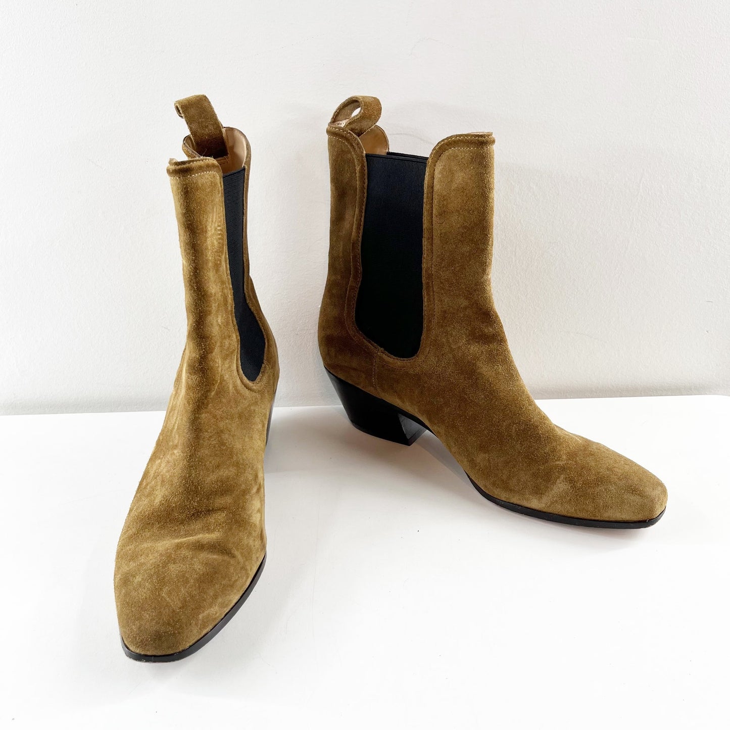 Veronica Beard Lada Suede Chelsea Boots Booties Snip Toe Brown 9