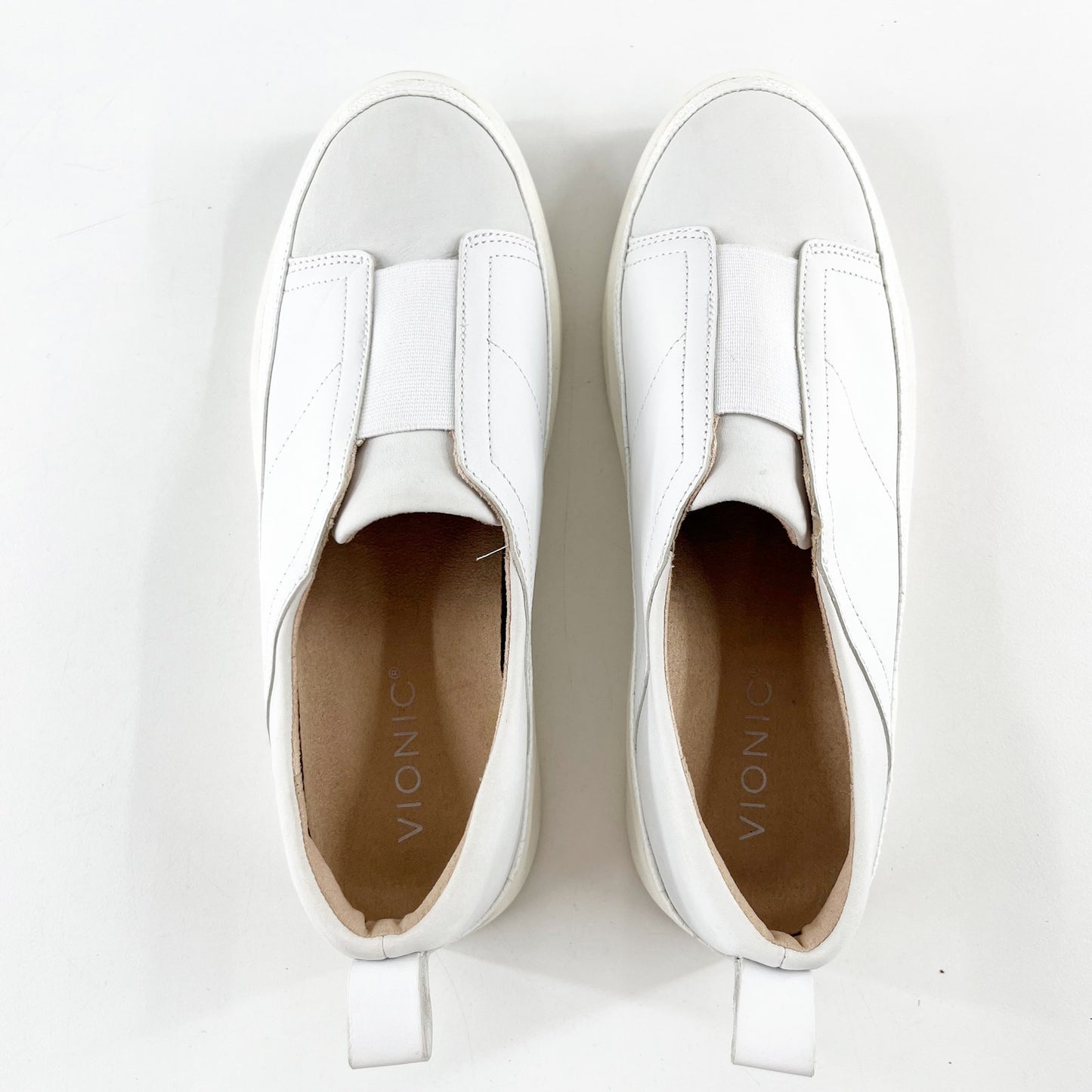 Vionic Zinah Leather Round Toe Flat Slip On Casual Sneaker White 7.5