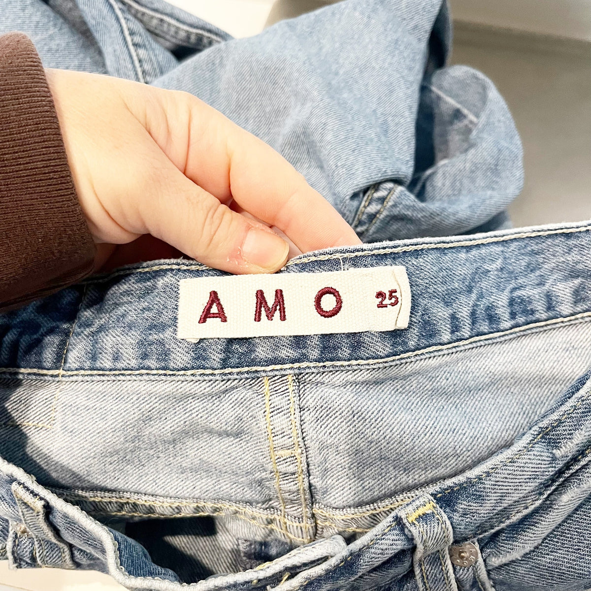 AMO Denim Billie Cotton Mid Rise Cropped Straight Leg Jeans Blue 25