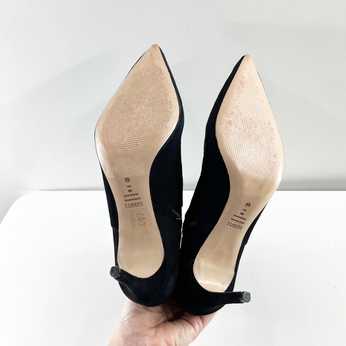 Schutz Bette Pointed Toe Kitten Stiletto Heel Ankle Boots Booties Black 8