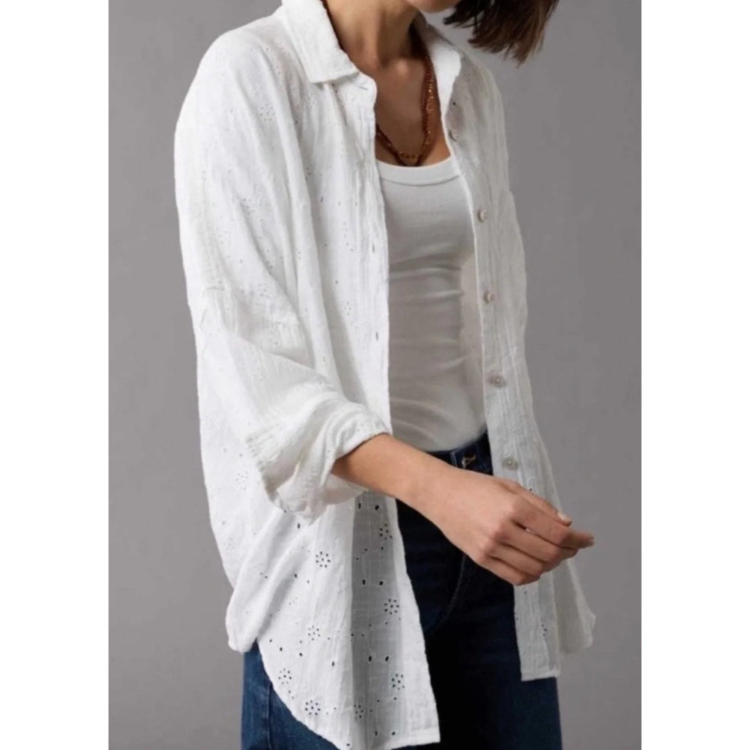 American Eagle Long Sleeve Eyelet Button Down Oversized Shirt White Small