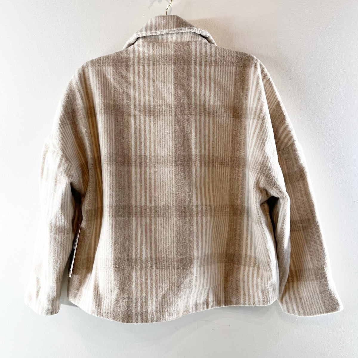 Ci Sono Brushed Button Up Boxy Plaid Jacket Shacket Beige Tan Cream Medium