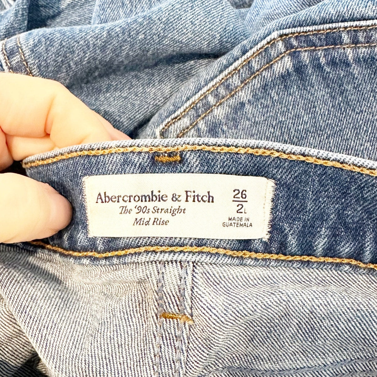 Abercrombie & Fitch '90's Straight Mid Rise Straight Leg Raw Hem Jeans Blue 2 L