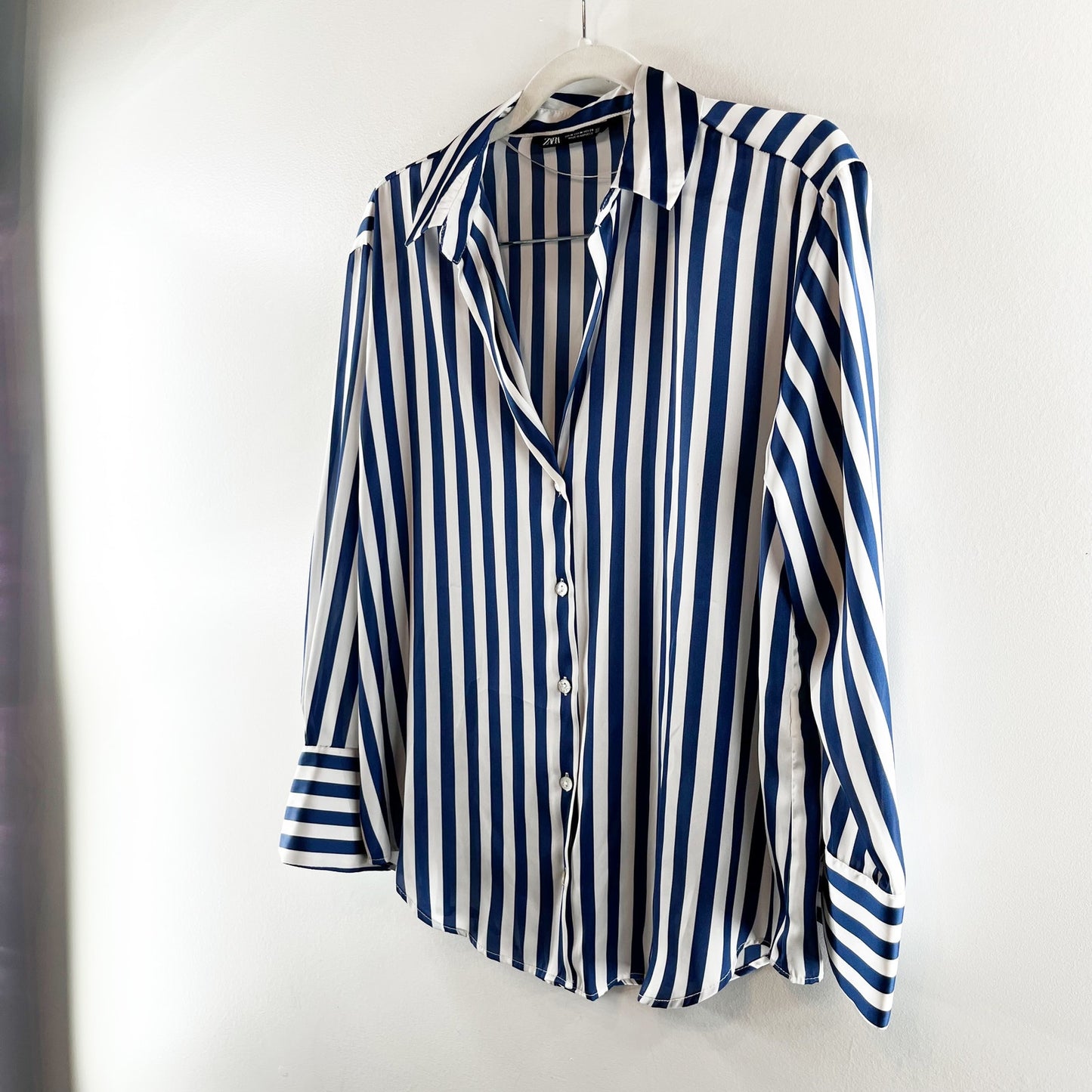 Zara Striped Print Long Sleeve Collared Button-Up Shirt Navy Blue White Medium