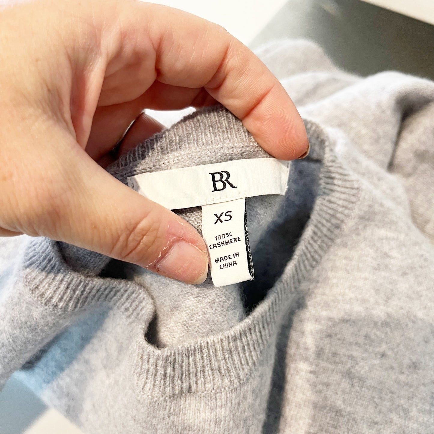 Banana Republic Cashmere Sleeveless Padded Shoulder Crew Neck Top Gray XS