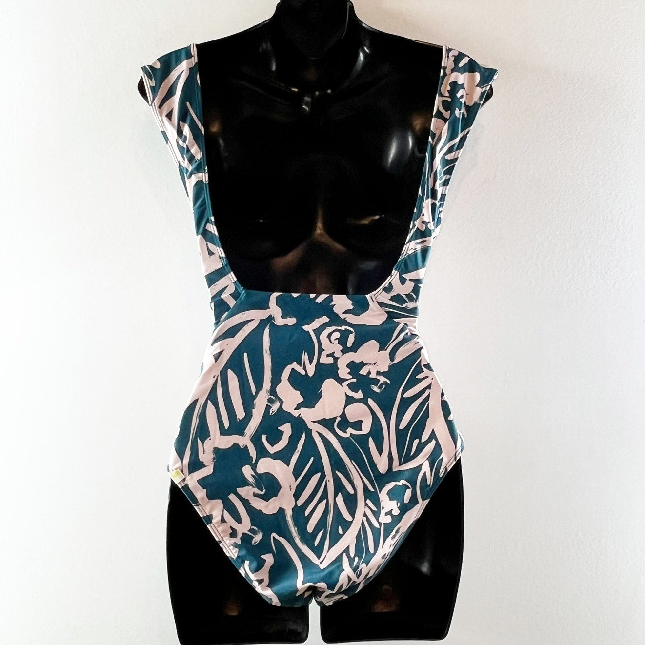Summersalt Ruched Backflip One Piece Swimsuit Wild Tropics Green Pink 8