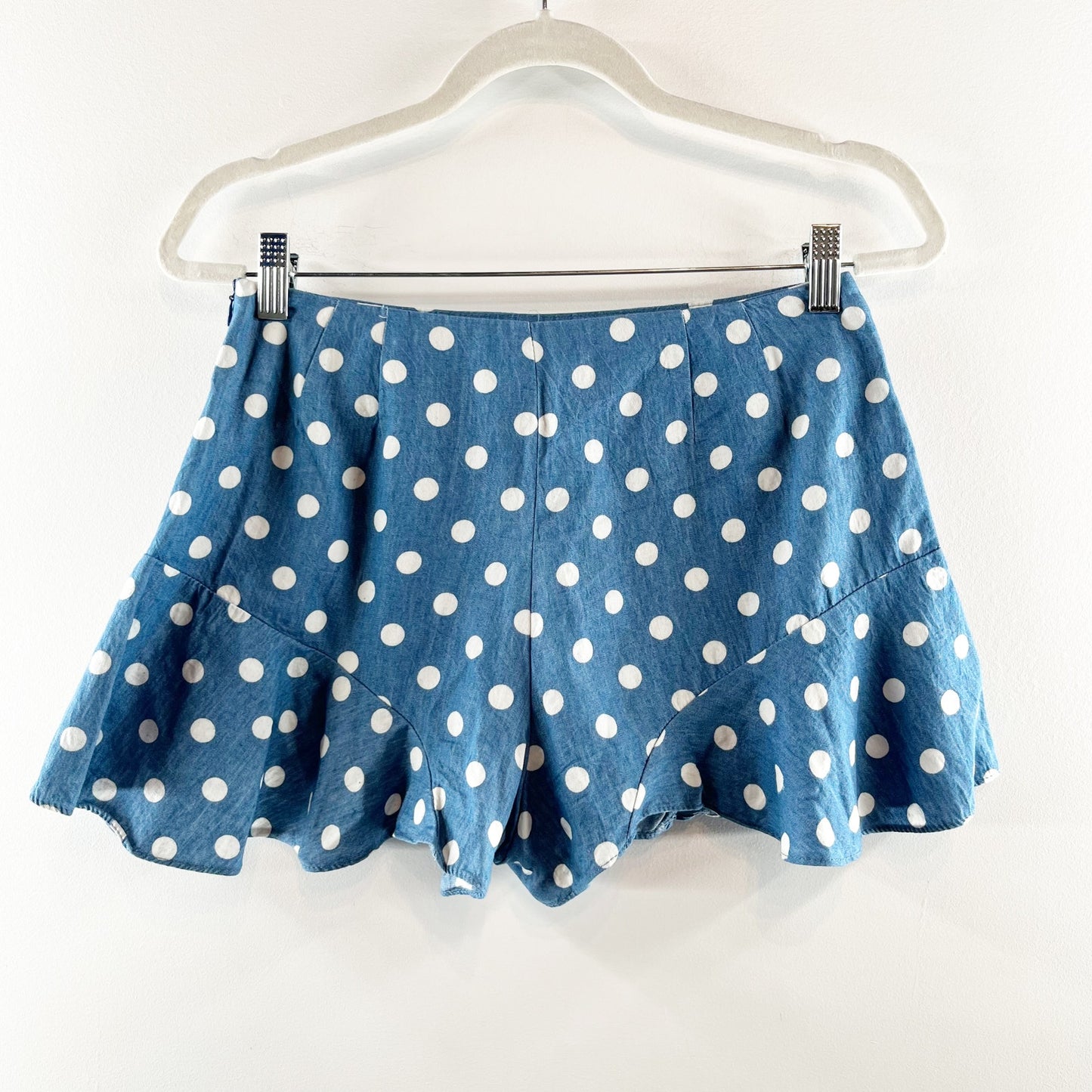 AQUA Polka Dot Ruffle Hem Flutter Denim Shorts Blue White Medium