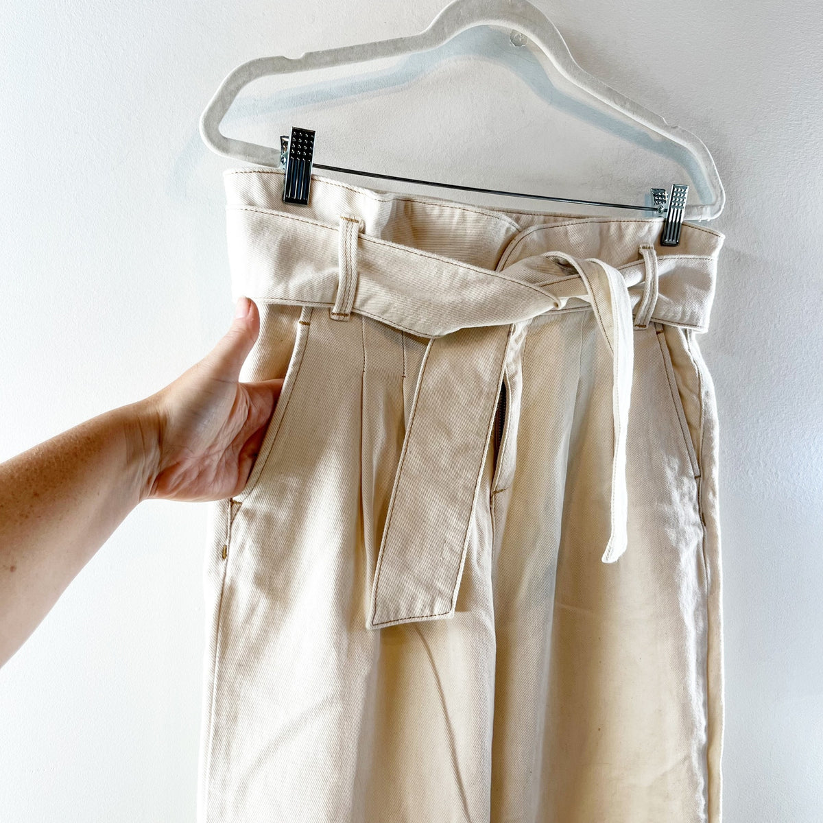 Sezane High Rise Paperbag Belted Tapered Straight Leg Jeans Cream 36