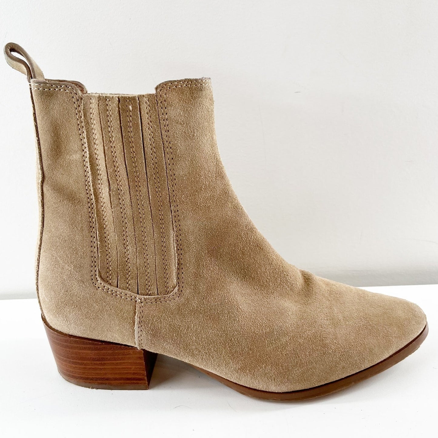 Banana Republic Suede Pull On Ankle Boots Booties Tan 9