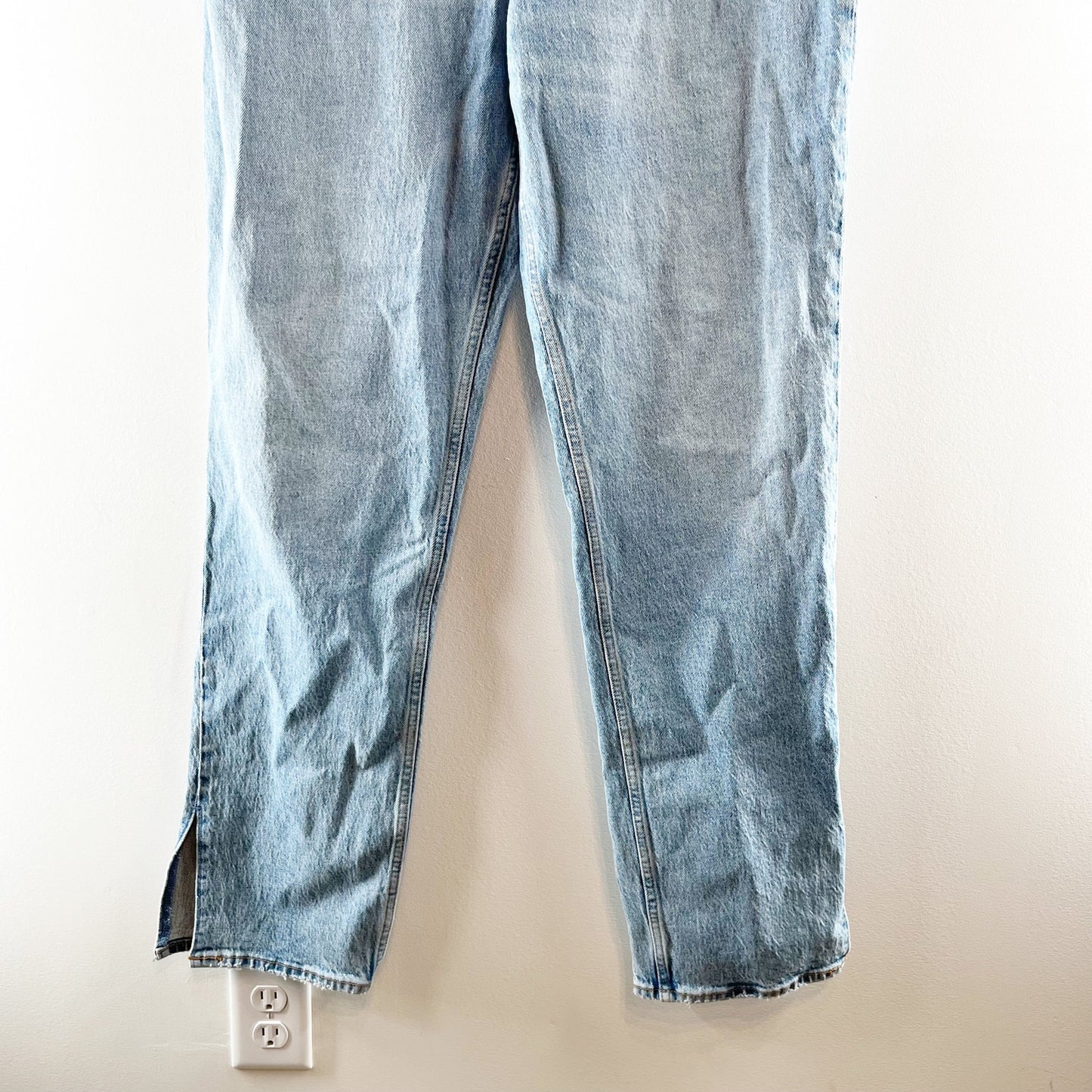 Abercrombie The 90's Straight Leg Ultra High Rise Slit Hem Jeans Blue 32 / 14 L