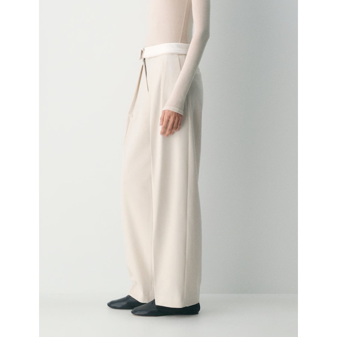 Babaton Aritzia Bureau Foldover Waist Pleated Wide Leg Pants Trousers Cream 4