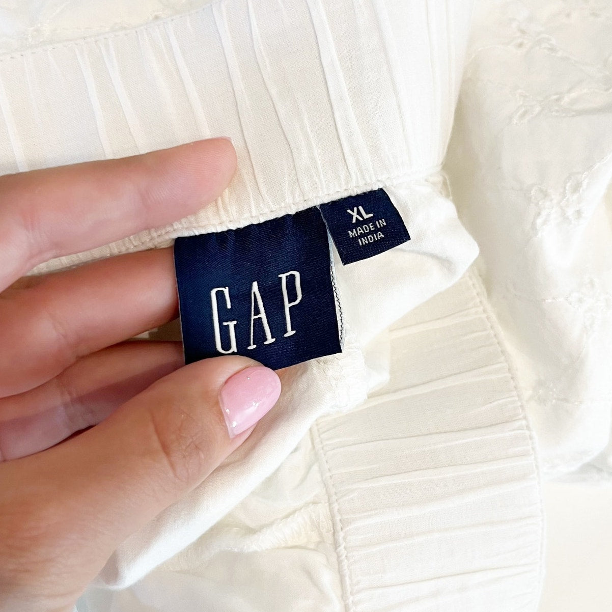 Gap Allover Eyelet Pull On Elastic Waist Lounge Shorts White XL