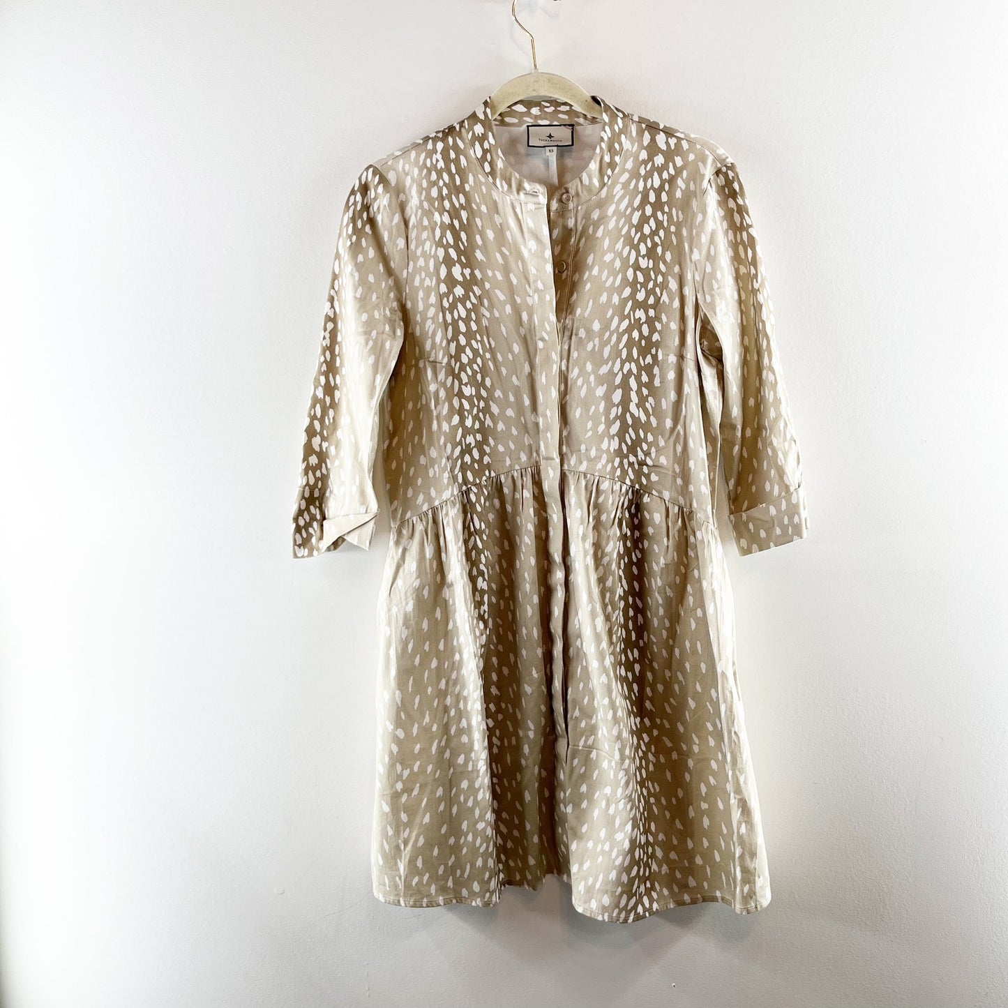 Tuckernuck Antelope Royal Animal Print 3/4 Sleeve Mini Shirt Dress Beige Tan XS
