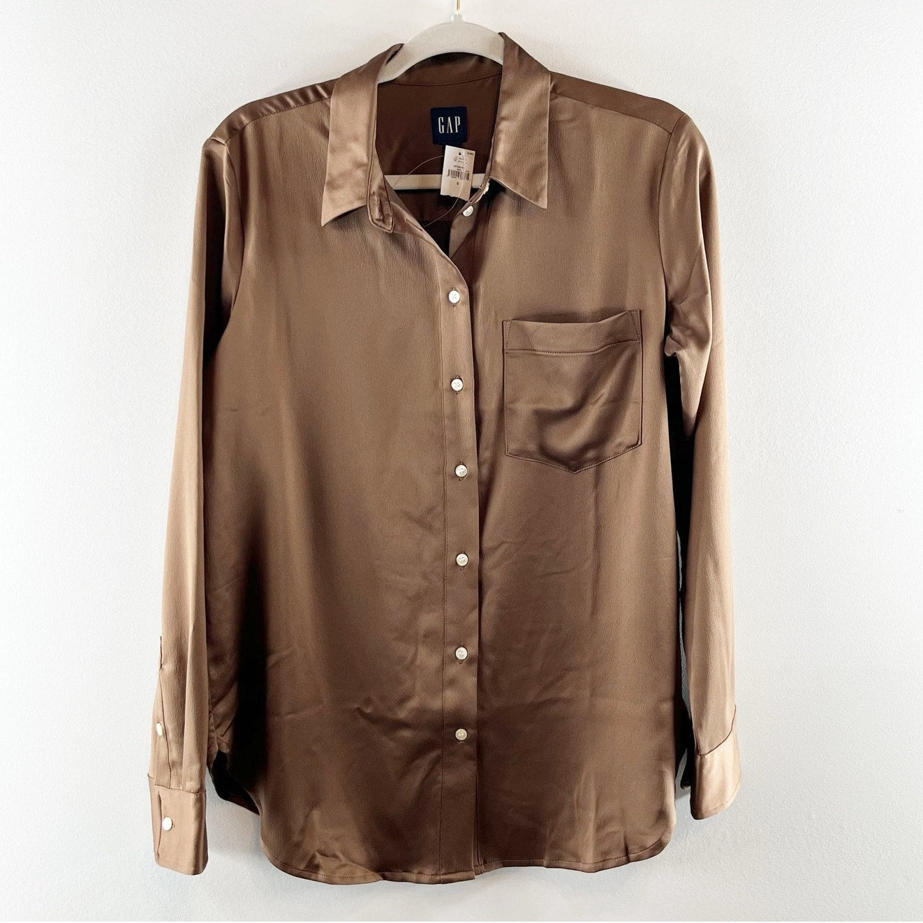 Gap Satin Long Sleeve Chest Pocket Collared Button-Up Shirt Cozy Brown Small