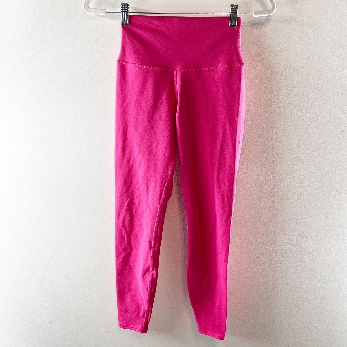 Alo 7/8 High Waist Airlift Leggings in Summer Crush Pink XS
