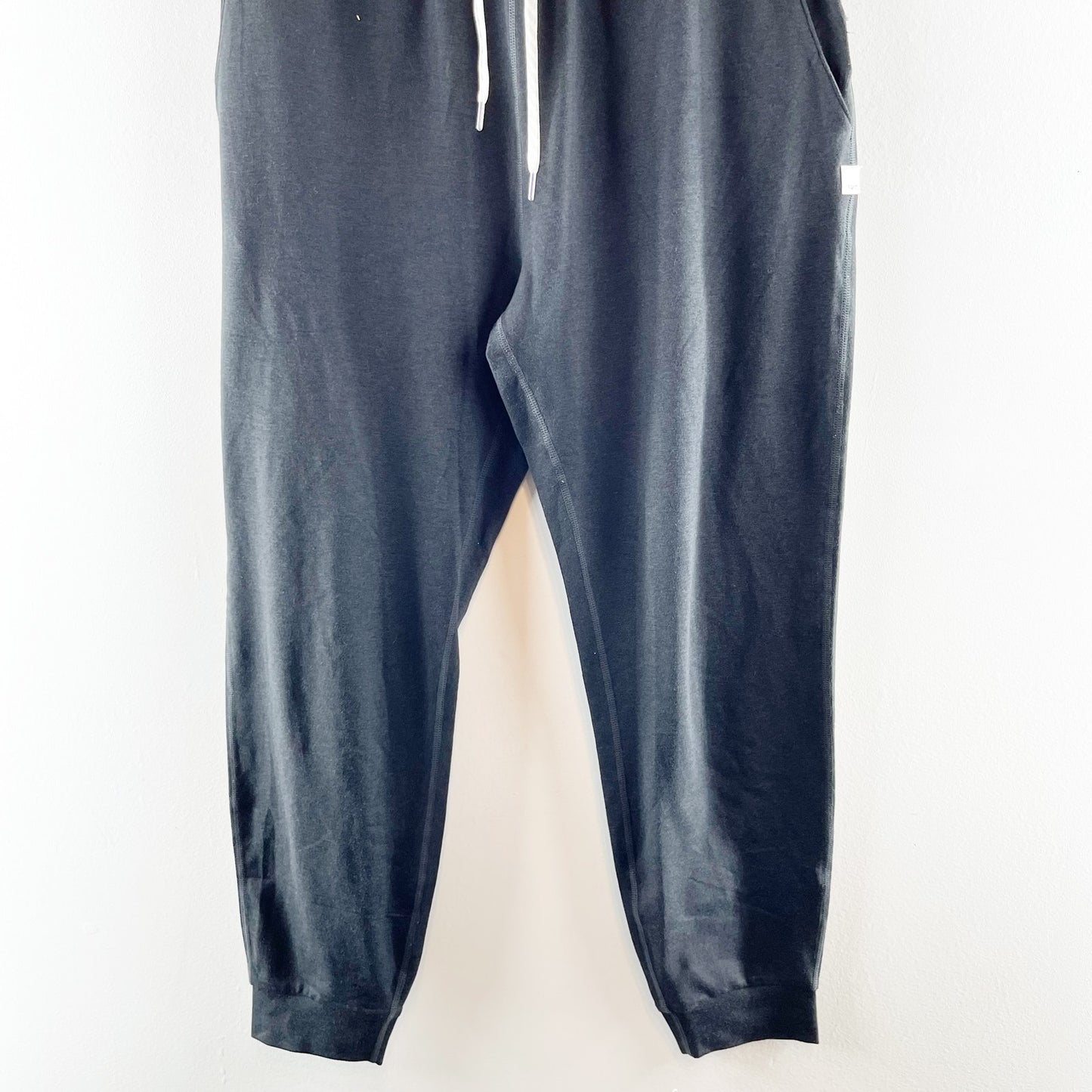 Vuori Performance Drawstring Jogger Pants Black Heather Medium