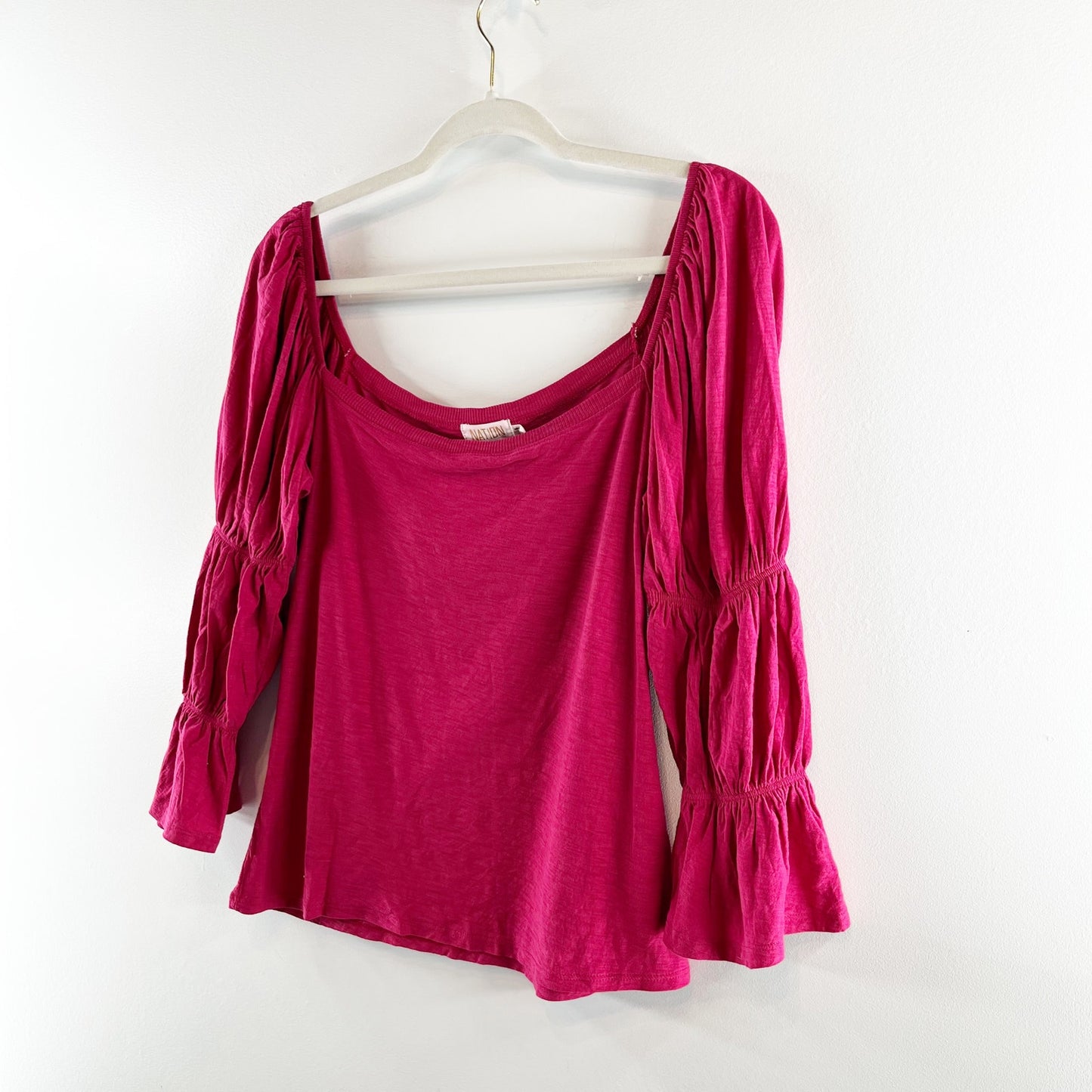 Nation LTD Hillary Romance Puff Sleeve Tee Shirt Heartbreaker Magenta Pink M