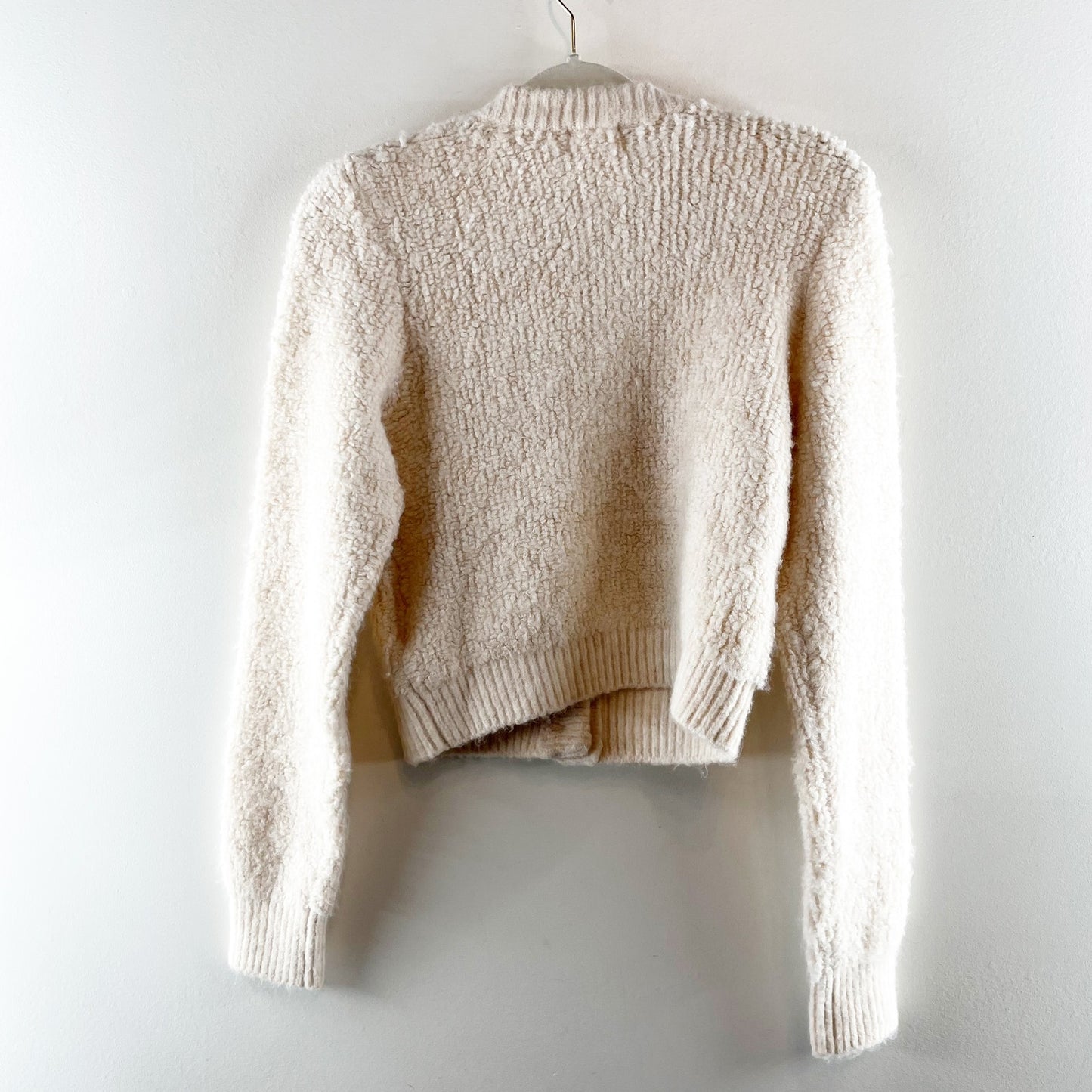 H&M Bouclé Long Sleeve Pocket Button-Front Cardigan Sweater Cream Small