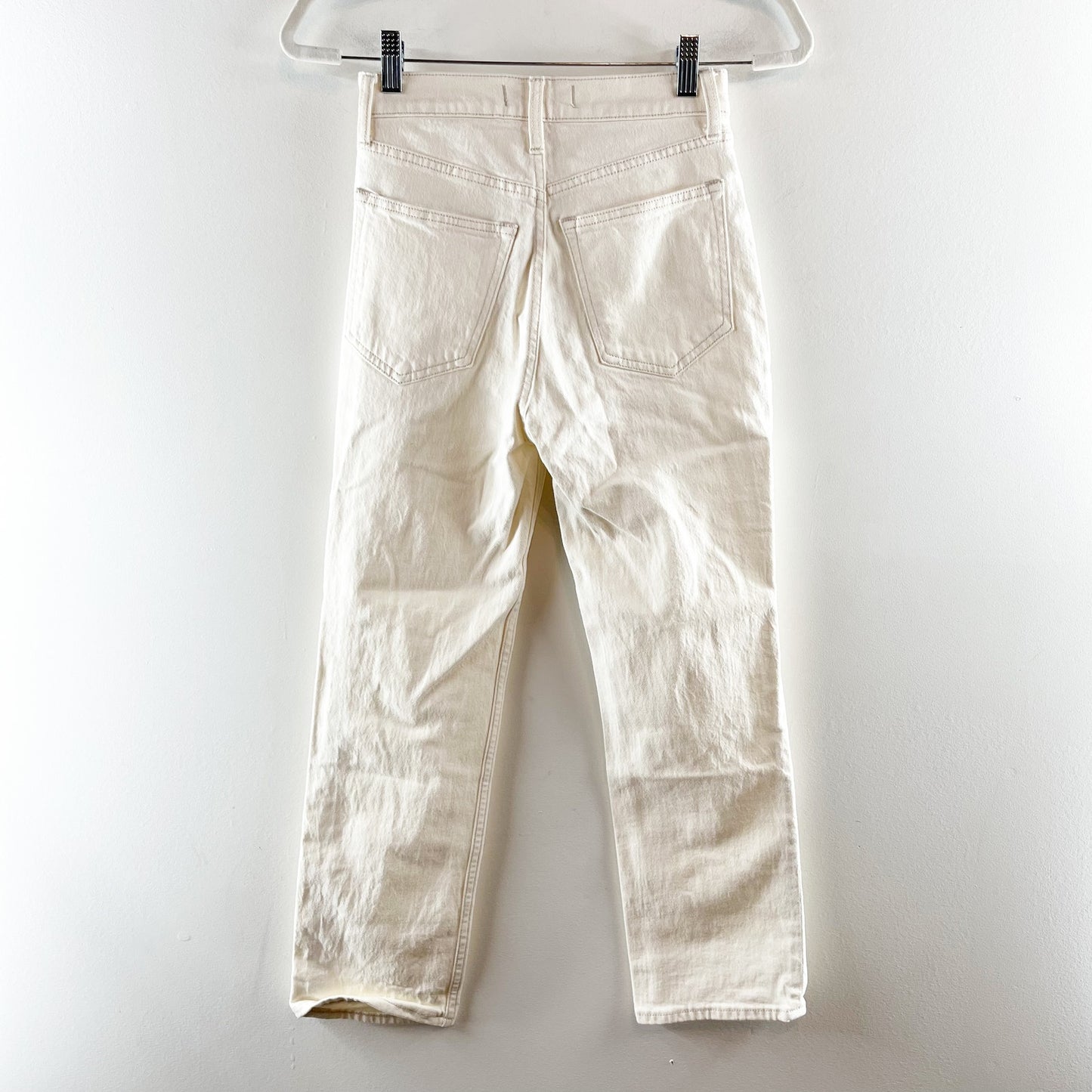 Abercrombie Ultra High Rise Light Wash Ankle Straight Jeans Cream 00 / 24